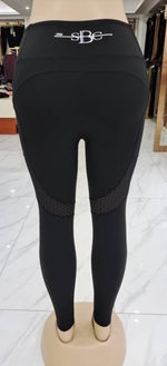 Load image into Gallery viewer, Statement Vented Leggings
